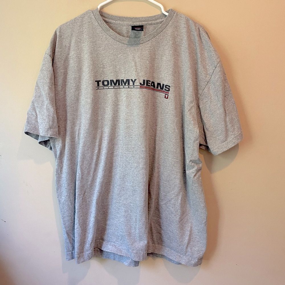 tommy hilfiger tee
